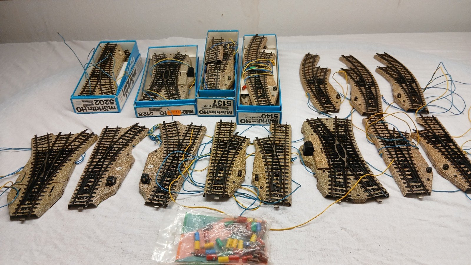 Marklin H0  - 18x Electrische wissels M-rail., Hobby en Vrije tijd, Modeltreinen | H0, Wisselstroom, Gebruikt, Rails, Ophalen of Verzenden