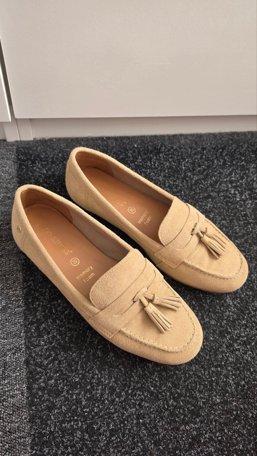 ZGAN No stress dames loafers suede beige maat 39, No stress, Ophalen of Verzenden, Zo goed als nieuw, Instappers