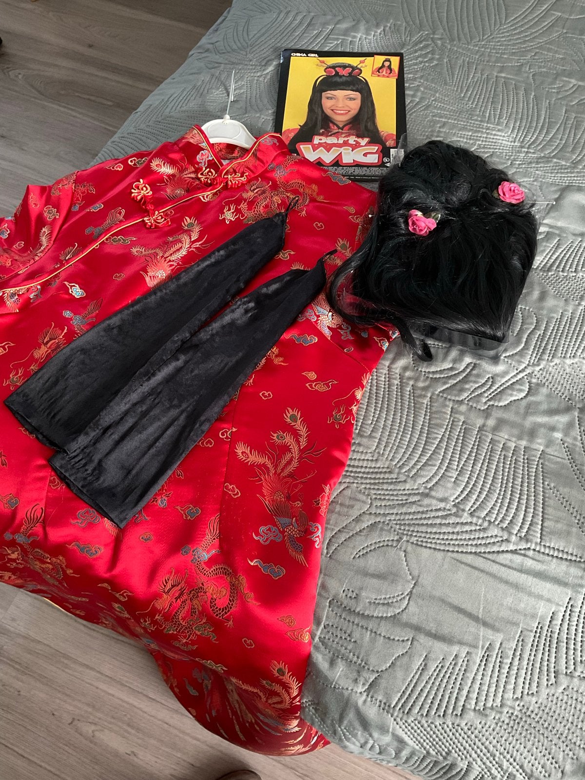 Chinees kostuum met pruik en handschoenen - Maat M, Maat 38/40 (M), Ophalen of Verzenden, Kleding, Overige thema's