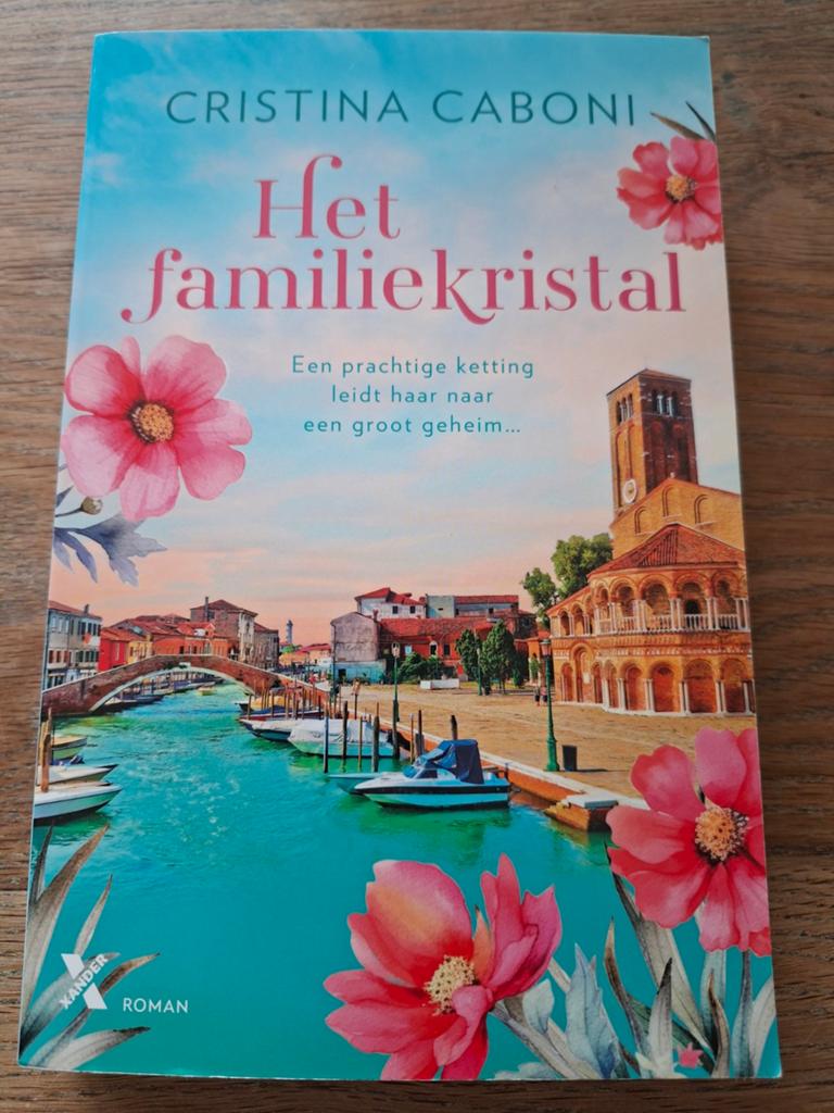 Het Familiekristal - Cristina Caboni, Boeken, Ophalen of Verzenden, Zo goed als nieuw, Cristina Caboni, Europa overig