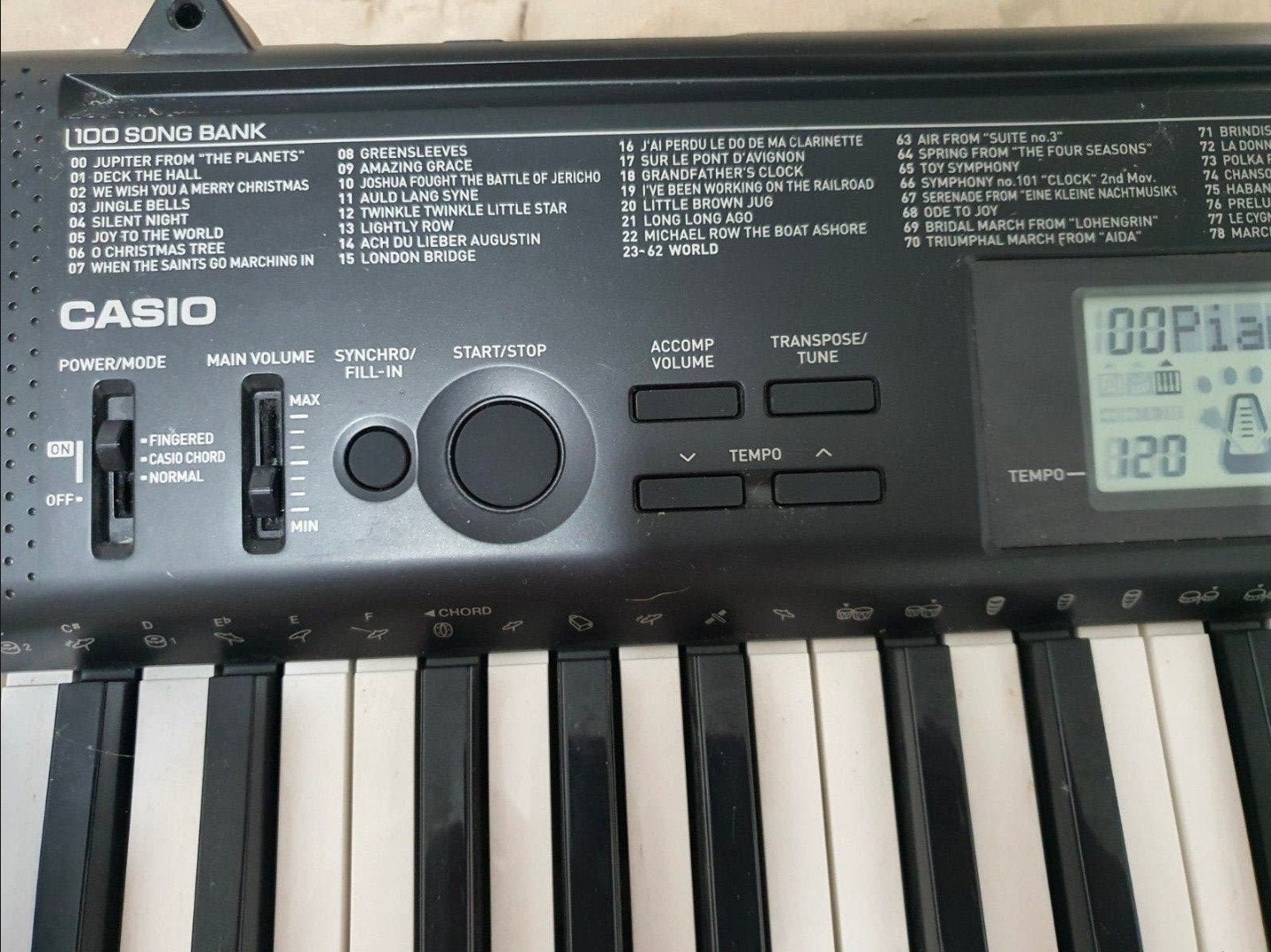 Casio Keyboars..
Alleen batterij, Muziek en Instrumenten, Ophalen, 61 toetsen, Casio