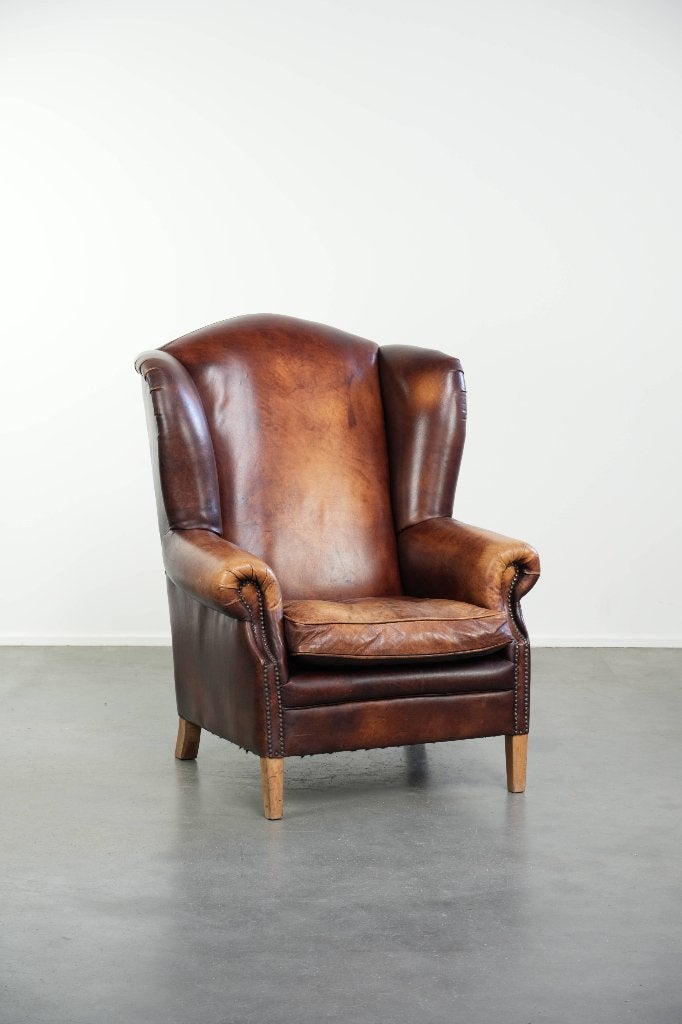 Comfortabele rundleren oorfauteuil in Engelse stijl, Ophalen, Gebruikt, 100 tot 125 cm, .