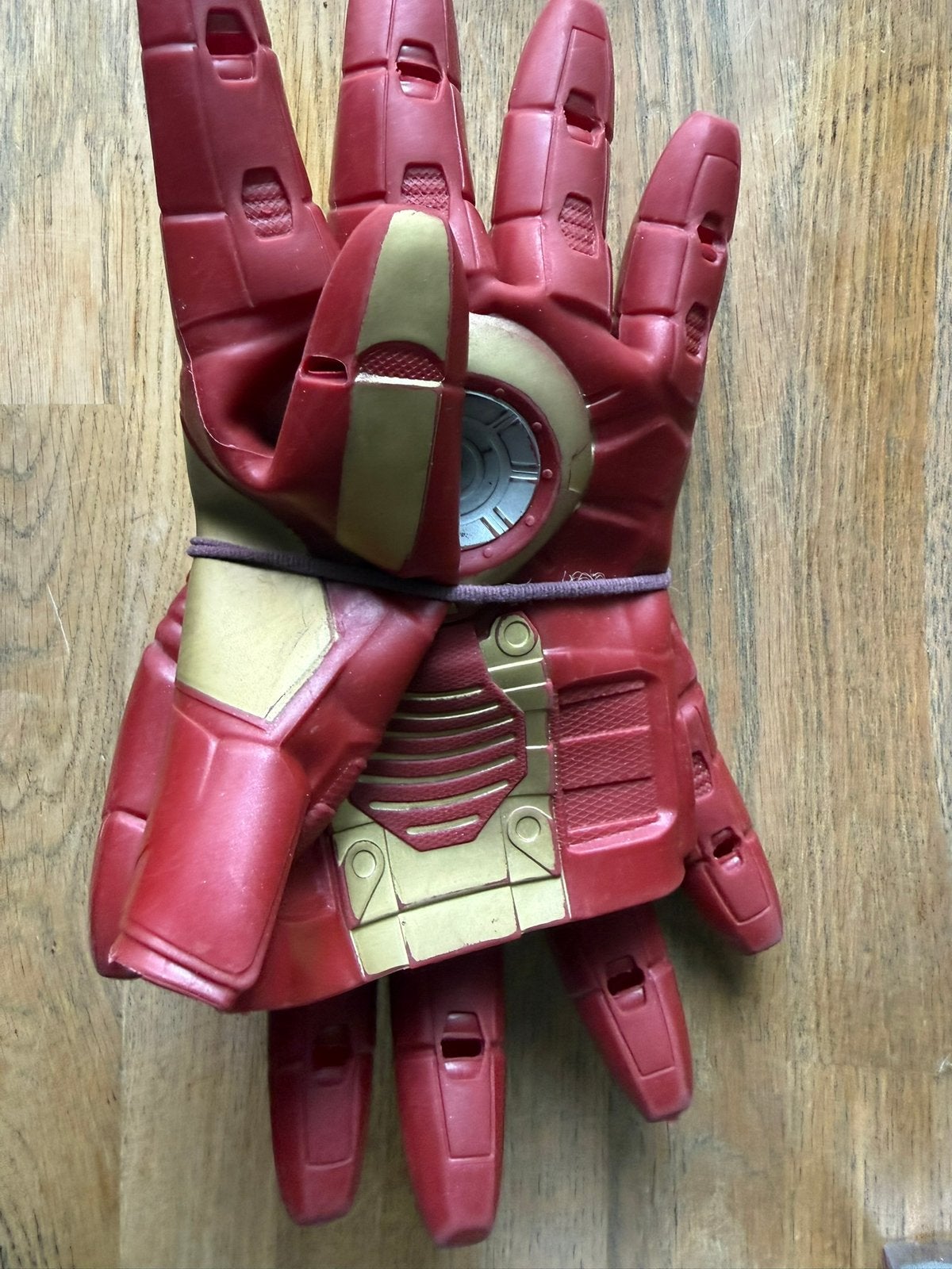 Iron man handschoenen met batterijen, Ophalen of Verzenden, Zo goed als nieuw