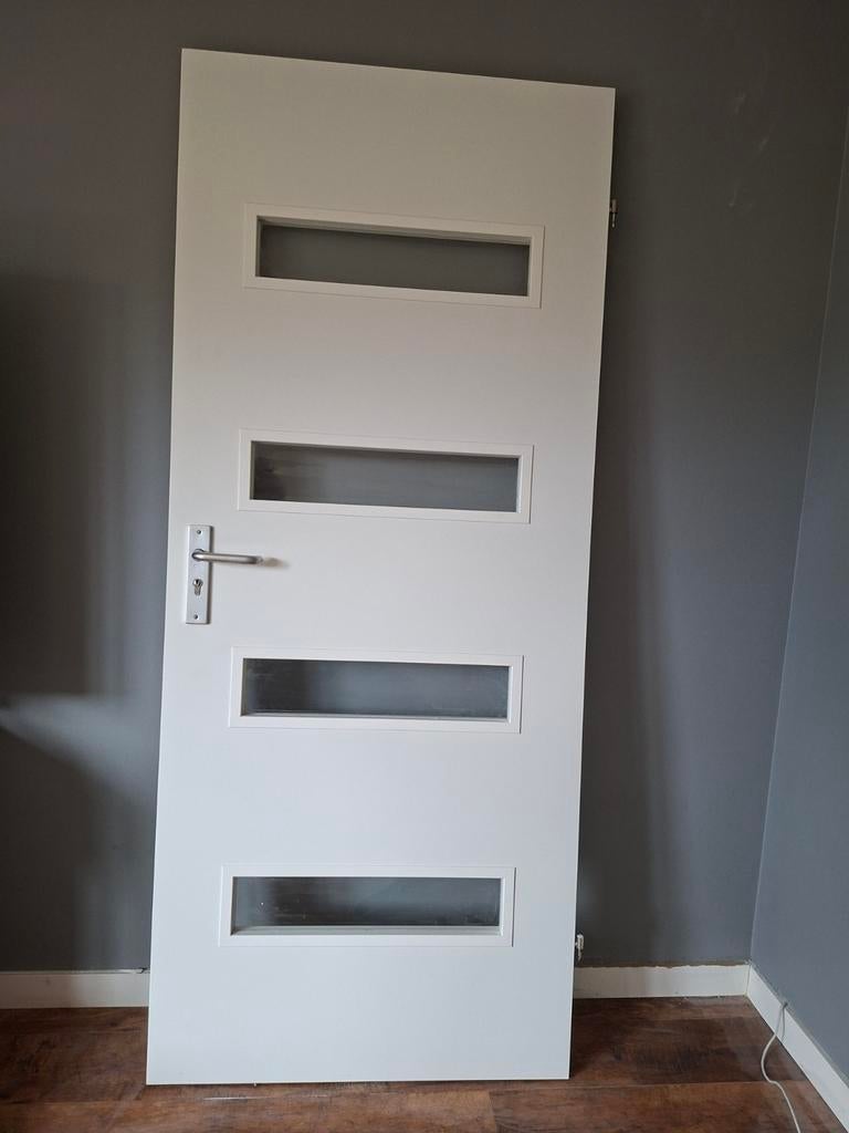 Mooie rechtsdraaiende tussendeur (200x83 cm), Ophalen