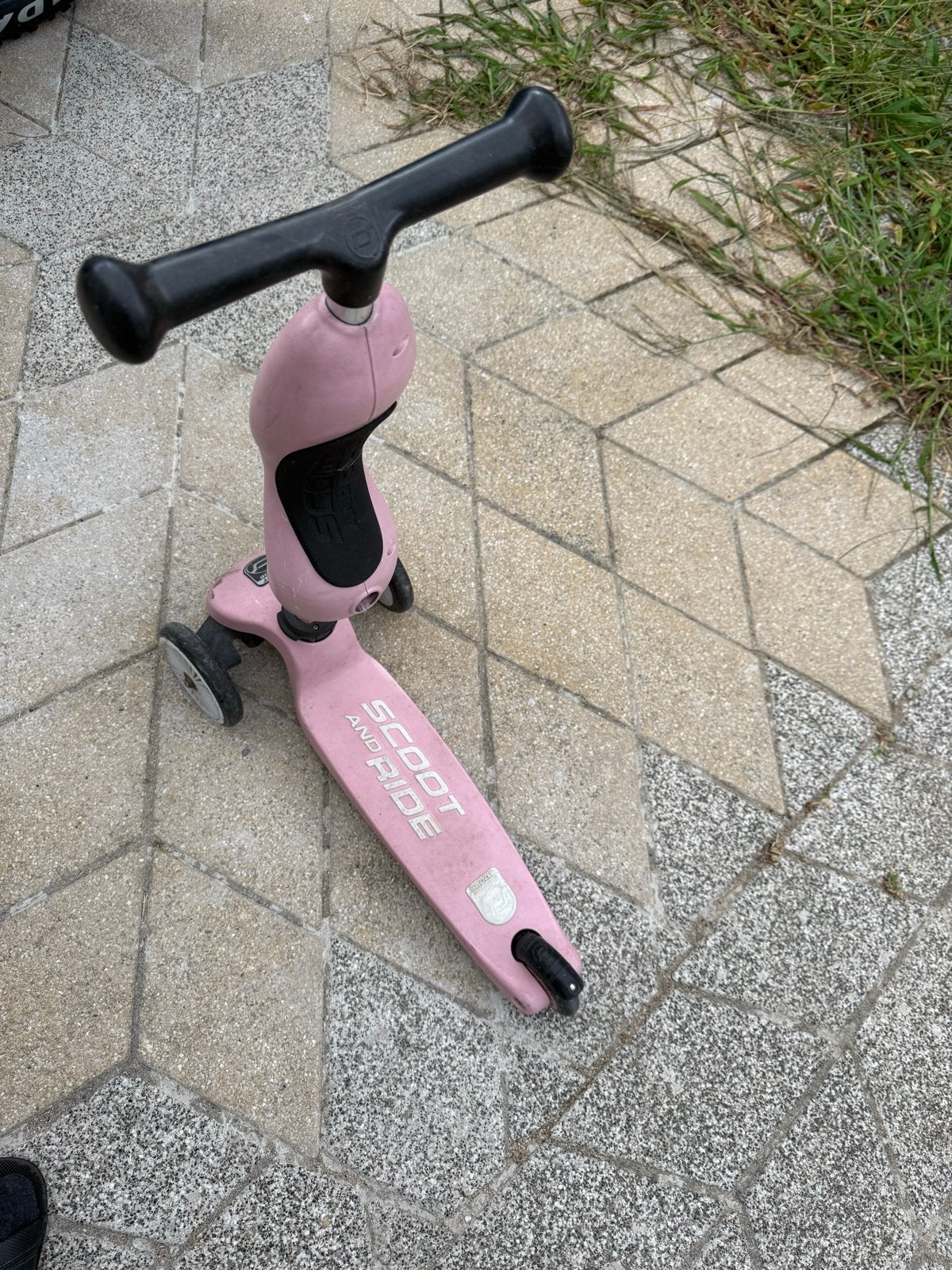 Roze Scoot and Ride Highwaykick 1 step met zitje, Fietsen en Brommers, Steps, Ophalen of Verzenden, Gebruikt, Gewone step