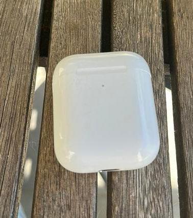 Apple AirPods, koppelen werkt niet goed, In gehoorgang (in-ear), Bluetooth, Ophalen of Verzenden, Apple