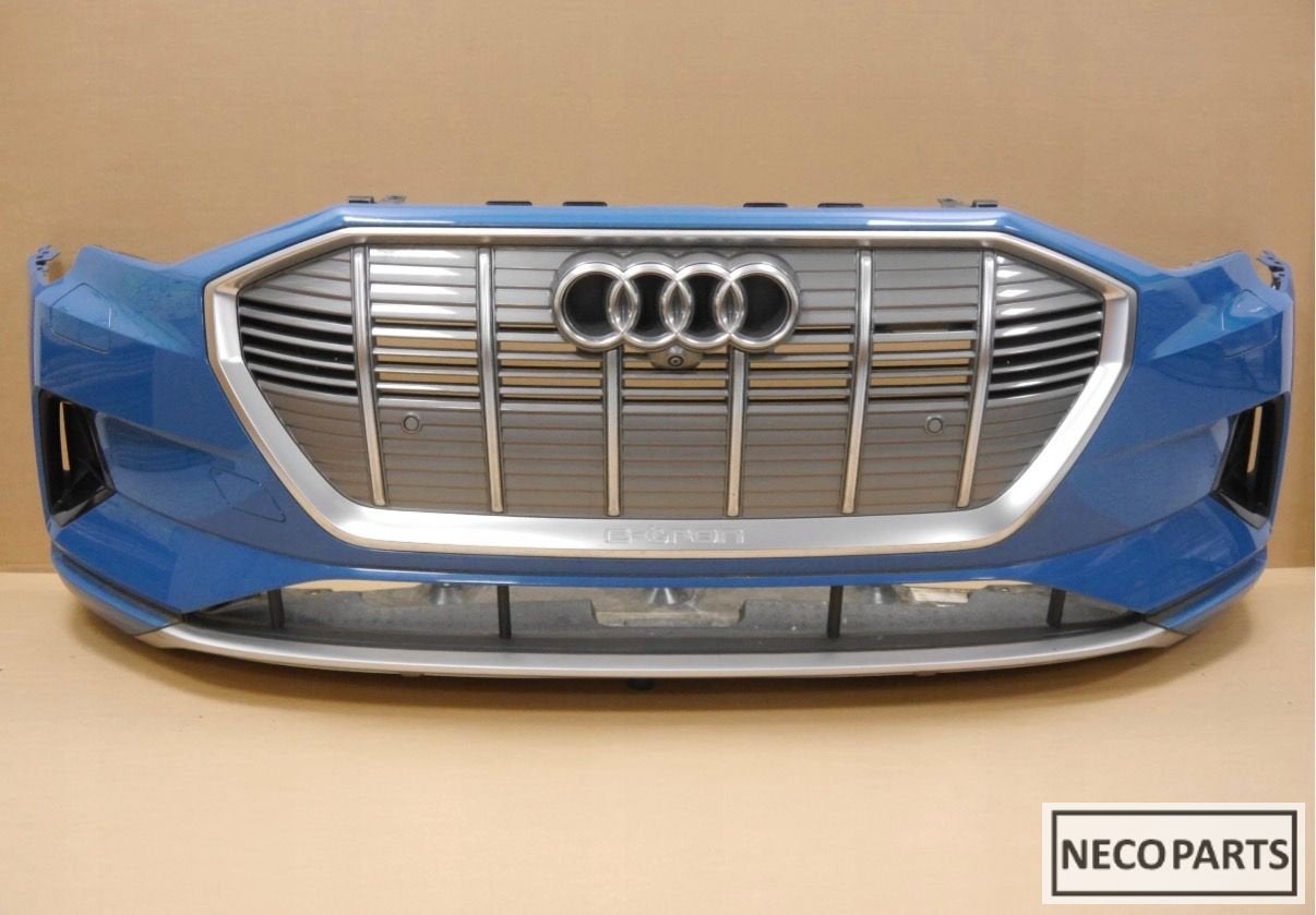 AUDI E-TRON 55 VOORBUMPER 6xPDC LV5S CAMERA, Gebruikt, -, Achter, -
