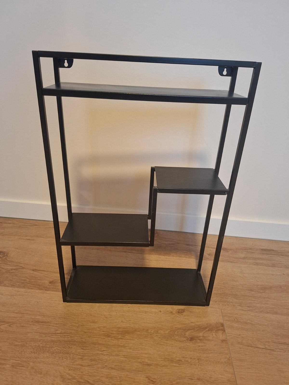 Zwart metalen wandrek, Huis en Inrichting, Ophalen