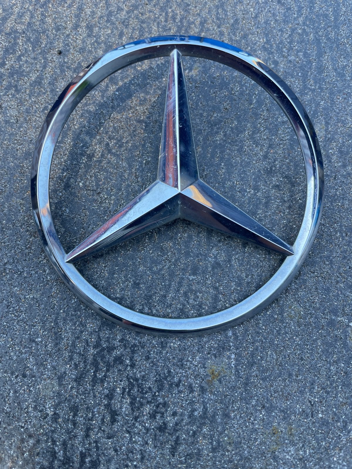 Mercedes-Benz Ster Logo A2058174500.Origineel W205., Ophalen of Verzenden, Gebruikt, Mercedes-Benz