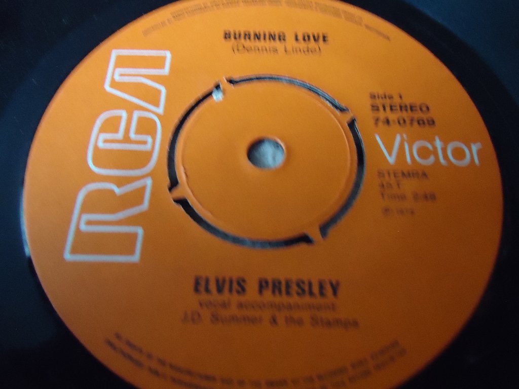 Elvis Presley Burning love, Ophalen of Verzenden, Zo goed als nieuw, 12 inch