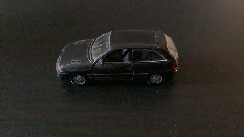 Opel Astra gsi, Hobby en Vrije tijd, Modelauto's | 1:43, Ophalen of Verzenden, Gebruikt, Auto, Gama