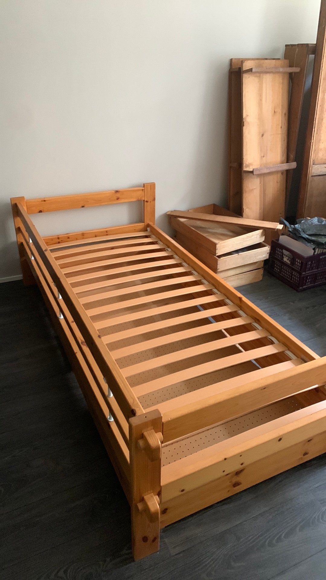 Houten éénpersoonsbed met laden, Ophalen, 90 cm, Eenpersoons, Wit