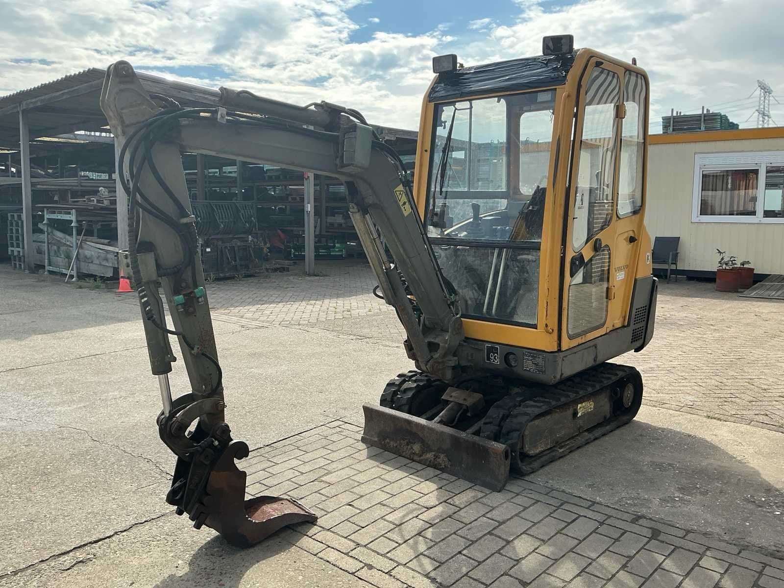 2001 Volvo 261 Minigraafmachine, Zakelijke goederen, Machines en Bouw | Kranen en Graafmachines, Graafmachine