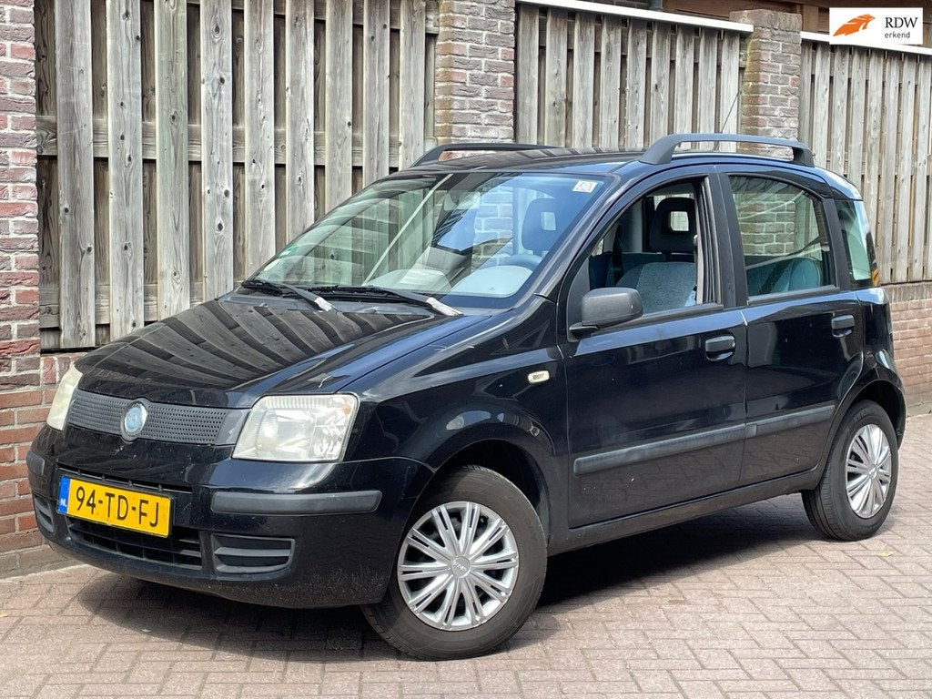 Fiat Panda 1.1 Young AIRCO, Elec.ramen, Nw. APK! Zwart, Auto's, Voorwielaandrijving, Stof, 4 stoelen, Zwart