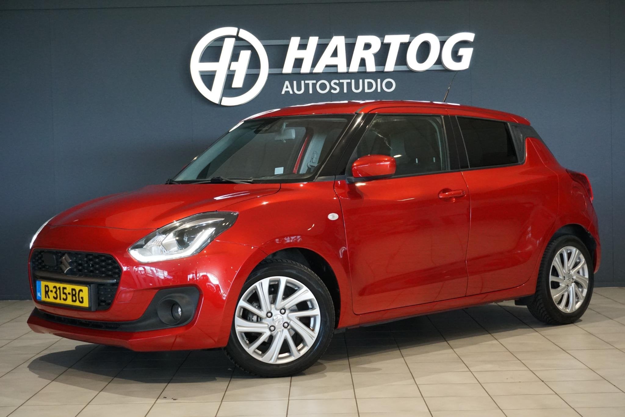 Suzuki Swift 1.2 Select Smart Hybrid + DODEHOEK / CAMERA / P, Auto's, Suzuki, 83 pk, Stof, Gebruikt, 4 cilinders