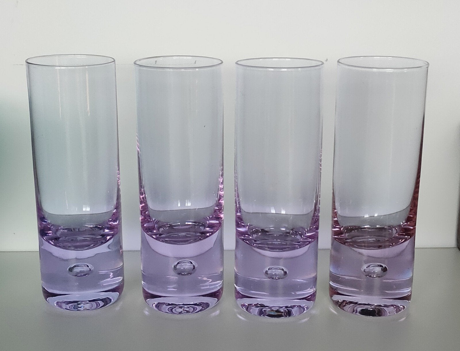 Vier vintage Alexandriet / Neodymium glaasjes, Ophalen of Verzenden