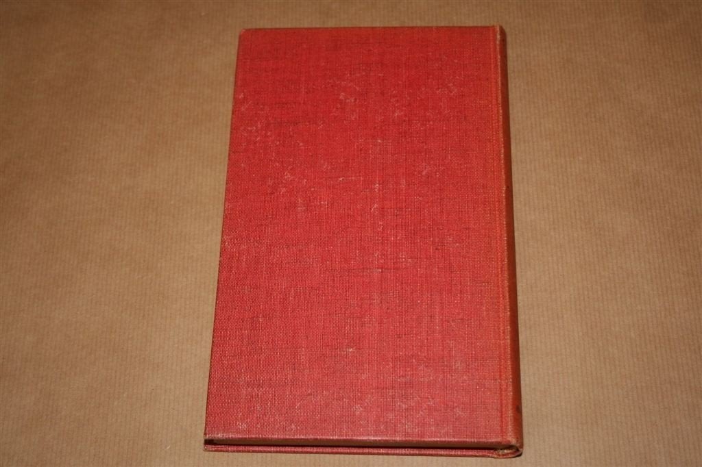 Willibrord en Bonifatius. Patria reeks. 1e druk 1939., Ophalen of Verzenden, Gelezen