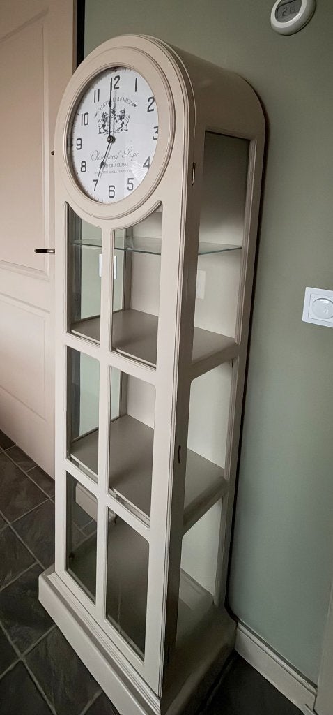 Sfeervolle staande klok-vitrinekast, Huis en Inrichting, Ophalen, Met deur(en), Landelijk - Modern, 50 tot 100 cm