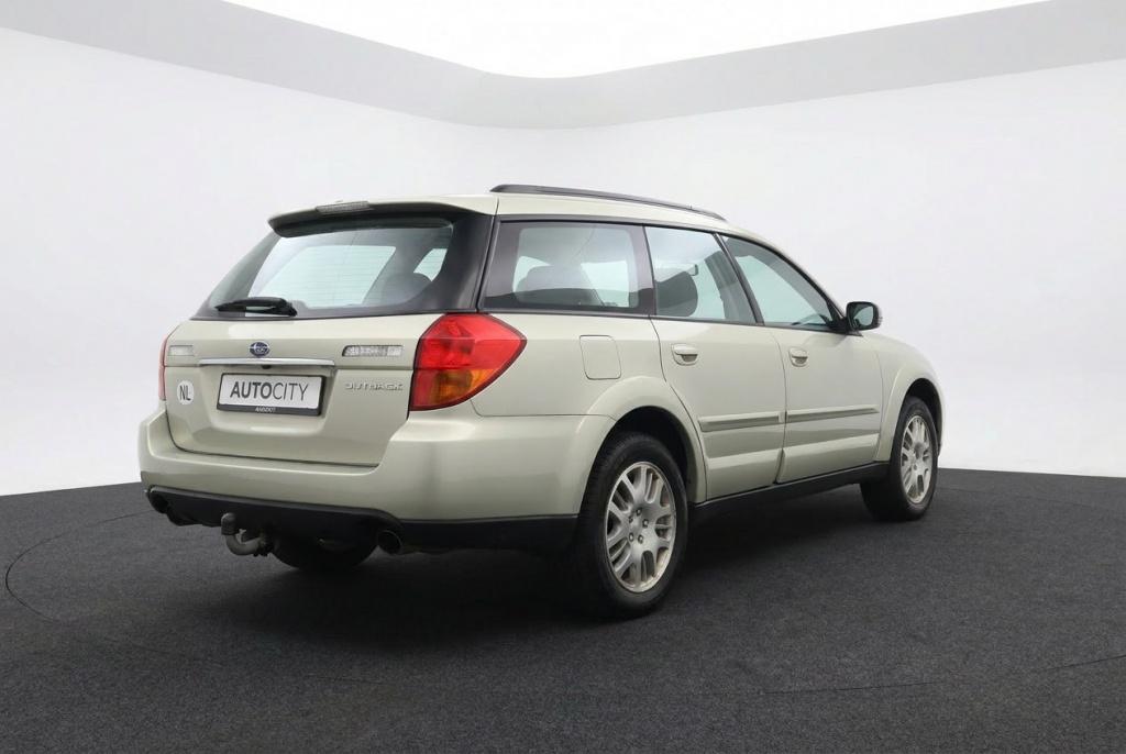 Subaru Outback 2.5i Trekhaak 4WD (bj 2006), Auto's, Subaru, Stof, 4 cilinders, Handgeschakeld, 165 pk