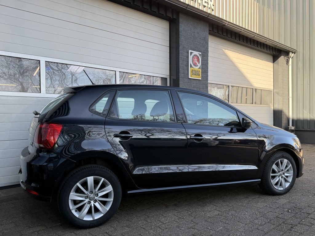 Volkswagen Polo 1.2 TSI Comfortline (bj 2017), Auto's, 21 km/l, Euro 6, 4 cilinders, Zwart