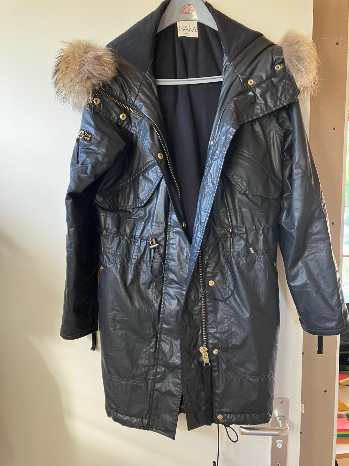 SAM new york blauwe winterjas mt.M met capuchon, Kleding | Dames, Ophalen, Zo goed als nieuw, Maat 38/40 (M), Blauw