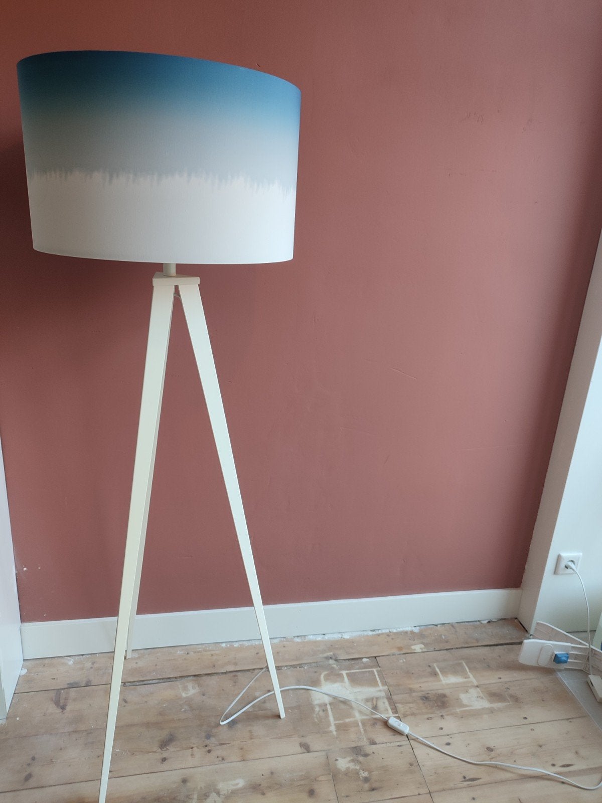 Lamp Zuiver, Ophalen, Zo goed als nieuw, Hout, 150 tot 200 cm