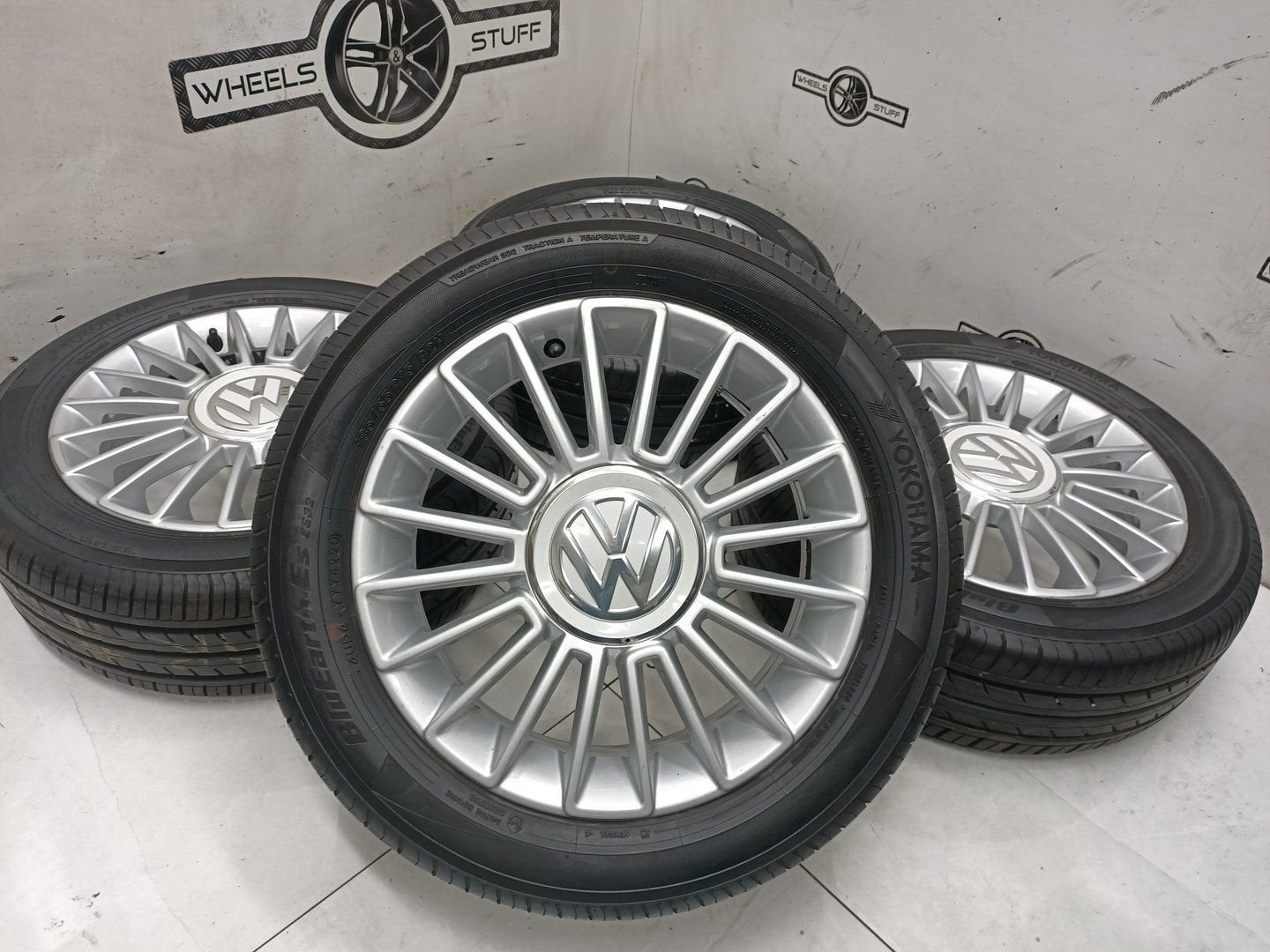 VW Up lichtmetaal  velgen 15 inch 4x100, Auto-onderdelen, Banden en Velgen, Gebruikt, -, -, Banden en Velgen
