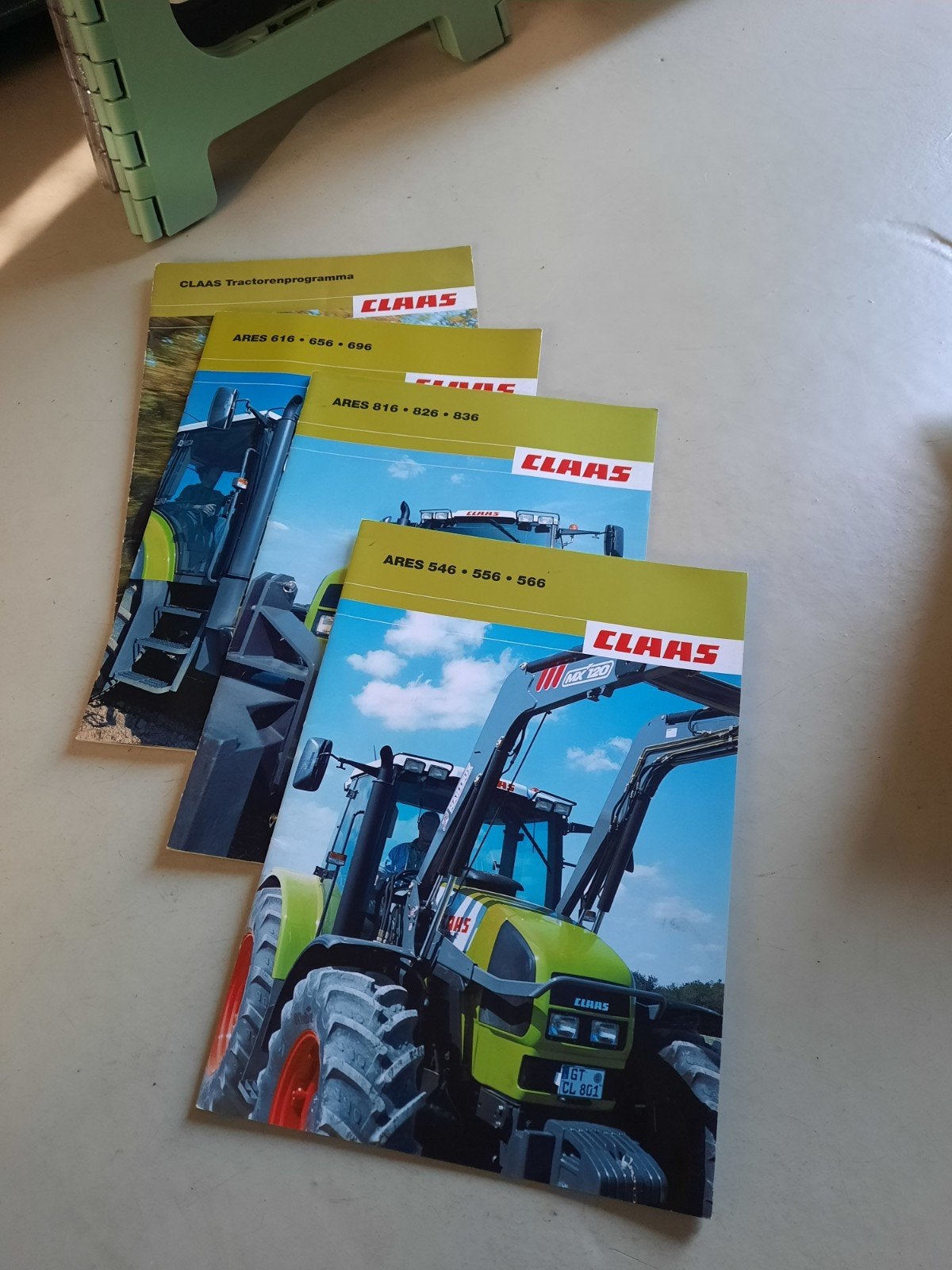 4x Claas Ares folders, Ophalen of Verzenden, Zo goed als nieuw, Folder