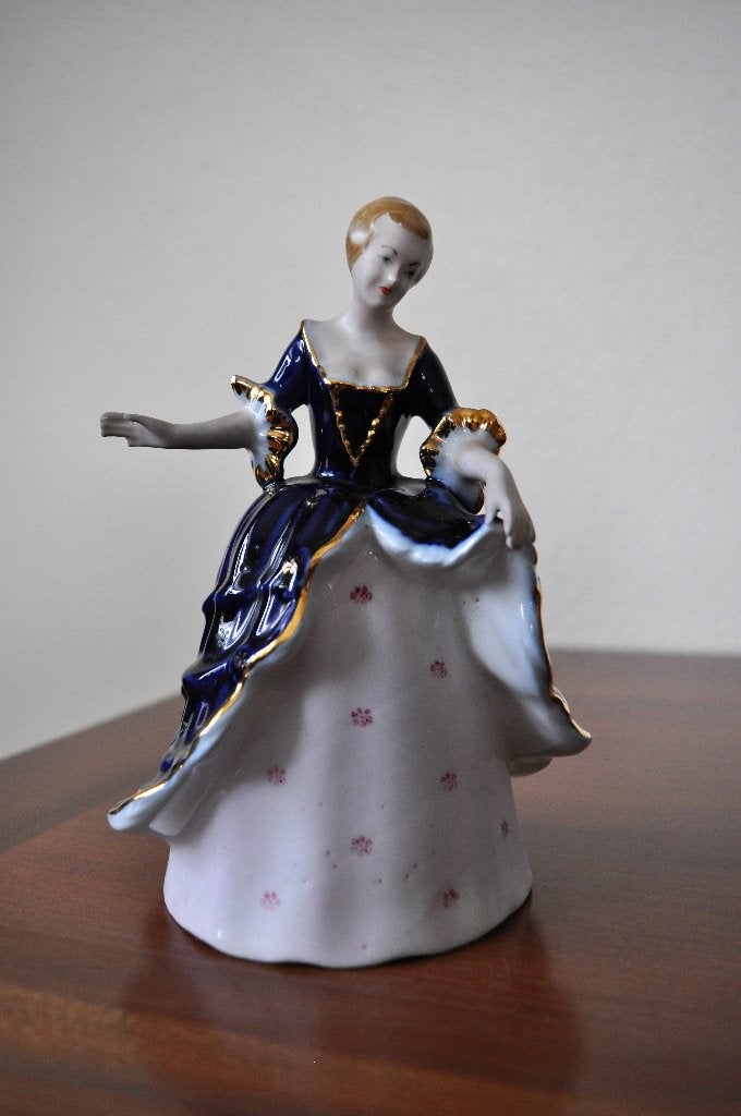 Oud Beeldje Dame ARPO Fine Porselein 18 cm, Antiek en Kunst, Ophalen