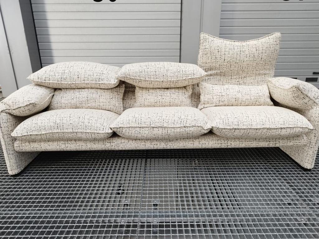 Refurbished Cassina Maralunga 3-zits bank - Designicoon, Ophalen of Verzenden, Zo goed als nieuw, Stof, Design, Modern