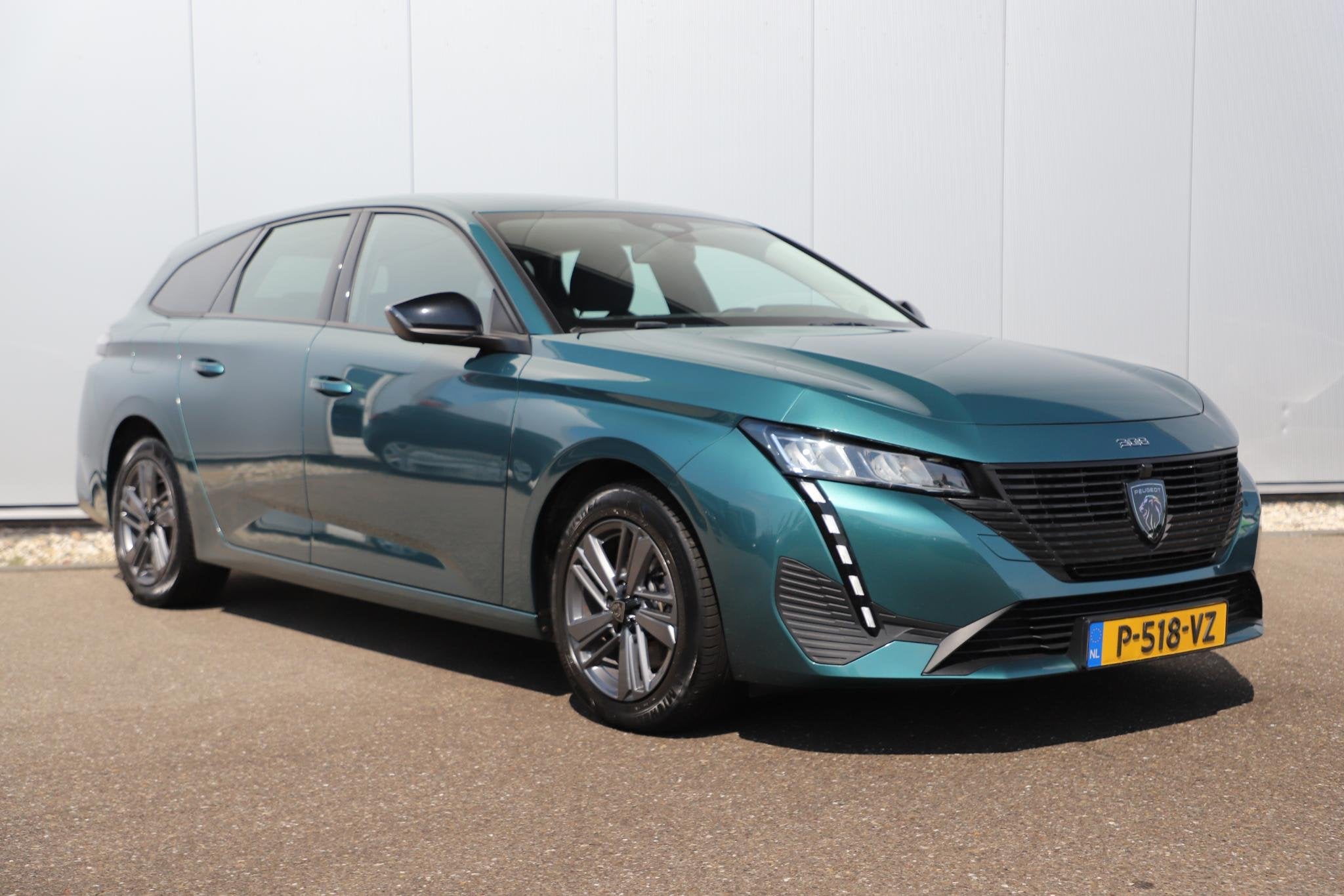 Peugeot 308 SW 1.2 PureTech Active Pack Business 131PK Autom, Auto's, Peugeot, Stof, Gebruikt, Euro 6, 1199 cc