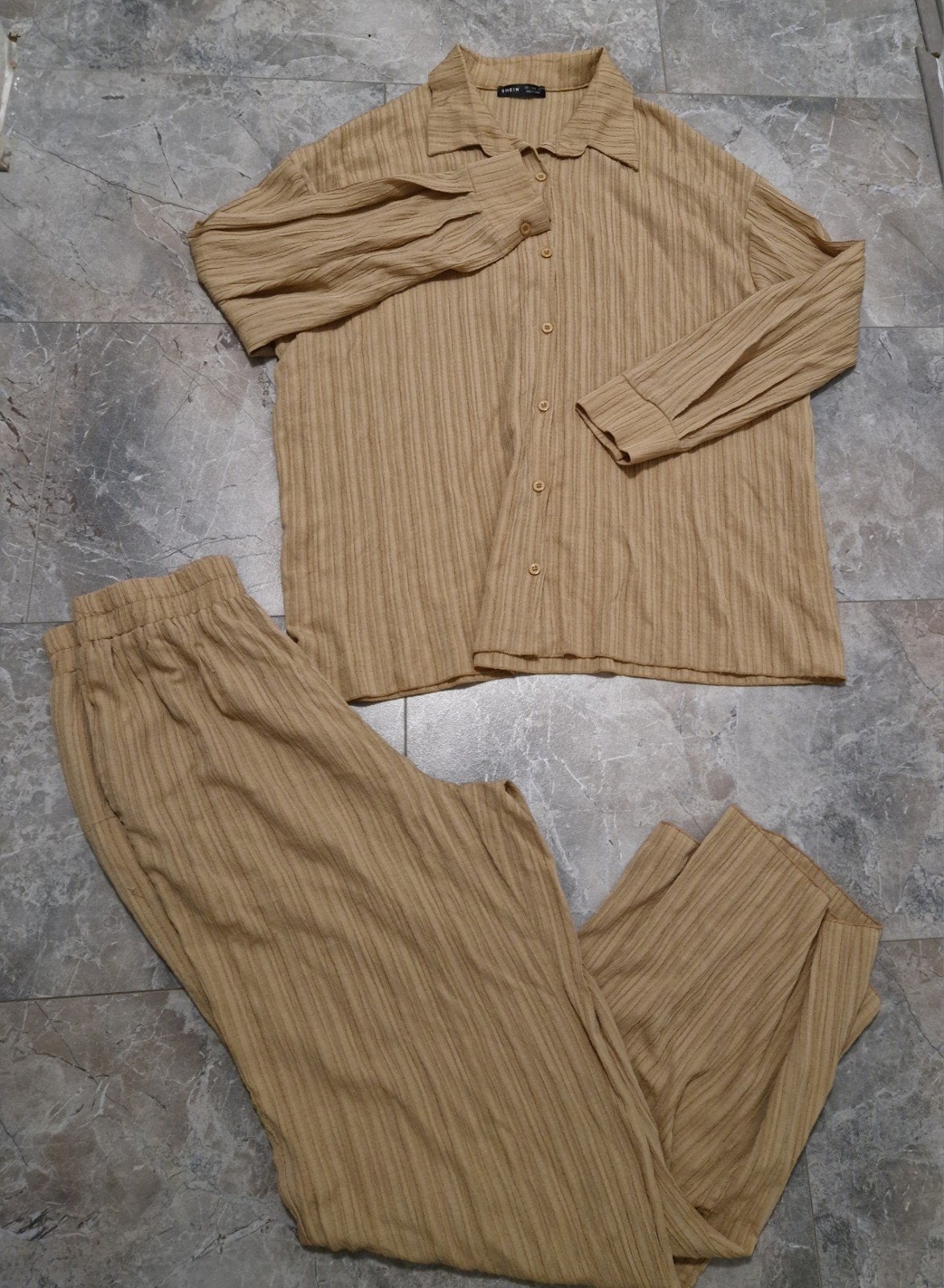 Leuke  Set van SHEIN (Blouse + Broek) – Maat S (36), Kleding | Dames, Ophalen of Verzenden, Zo goed als nieuw, Maat 36 (S), Beige