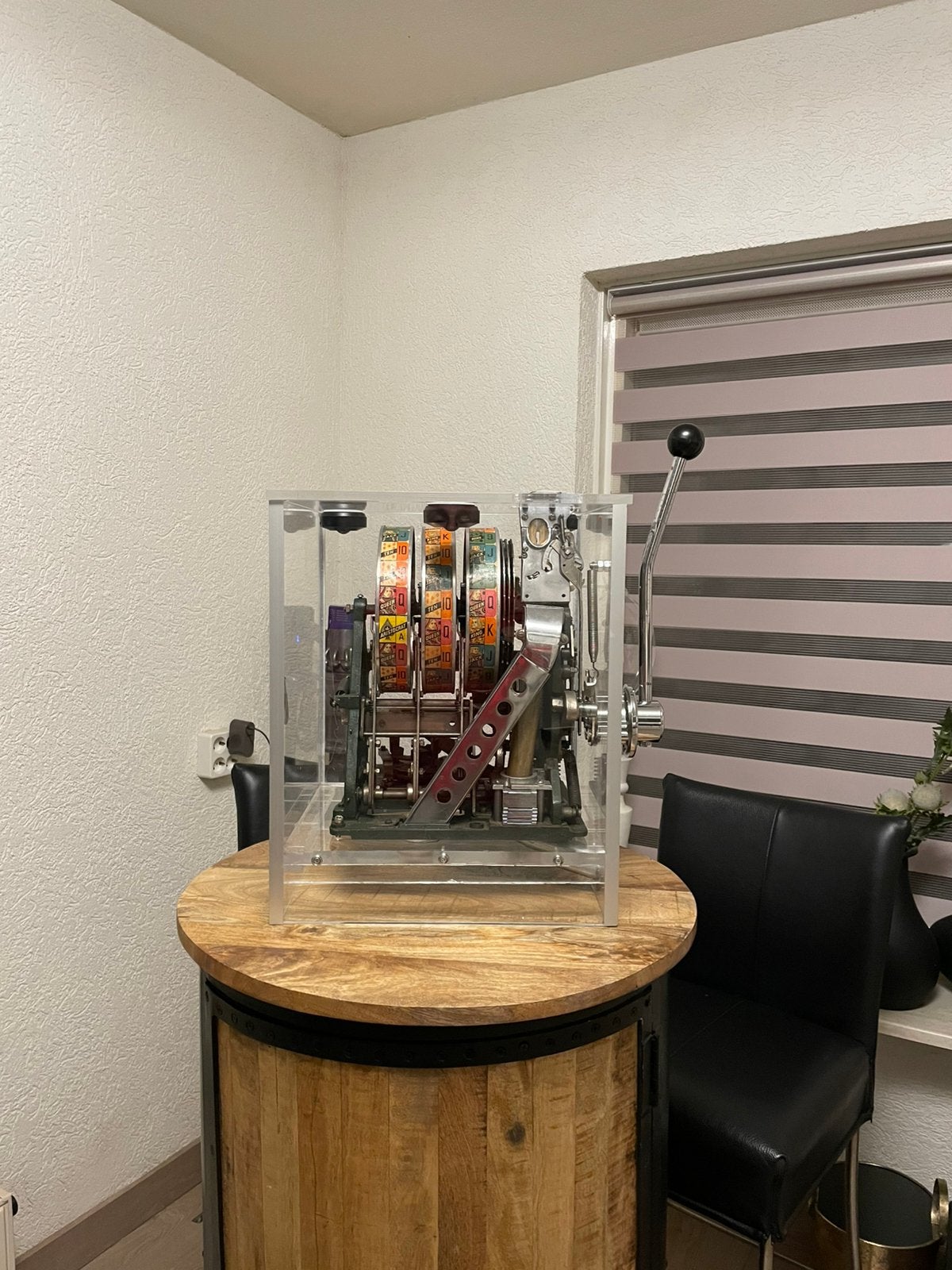 Aristocrat mechaniek in plexiglas, Ophalen