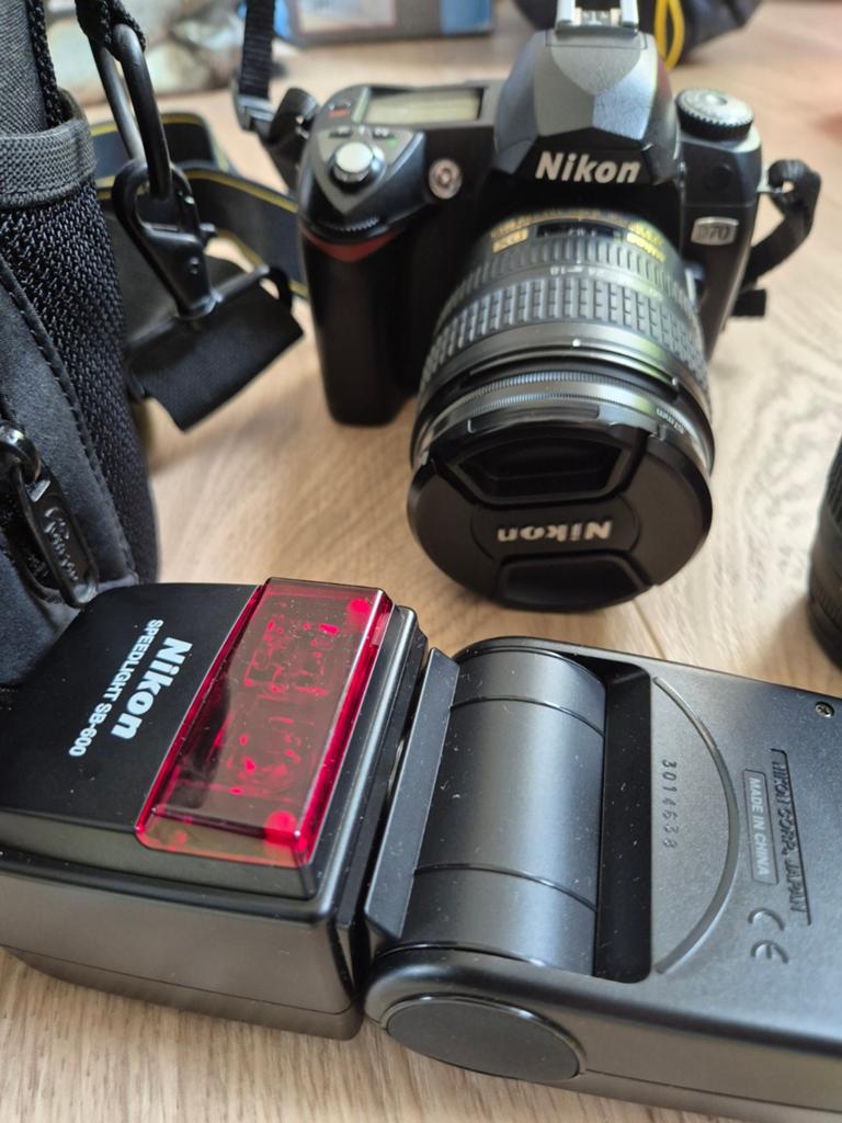 Nikon D70 digitale spiegelreflexcamera met accessoires, Ophalen, Gebruikt, Spiegelreflex, Nikon