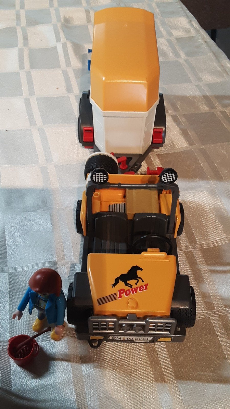 3249 gele jeep met paardentrailer, Kinderen en Baby's, Speelgoed | Playmobil, Complete set, Voertuig, Ophalen of Verzenden, Zo goed als nieuw