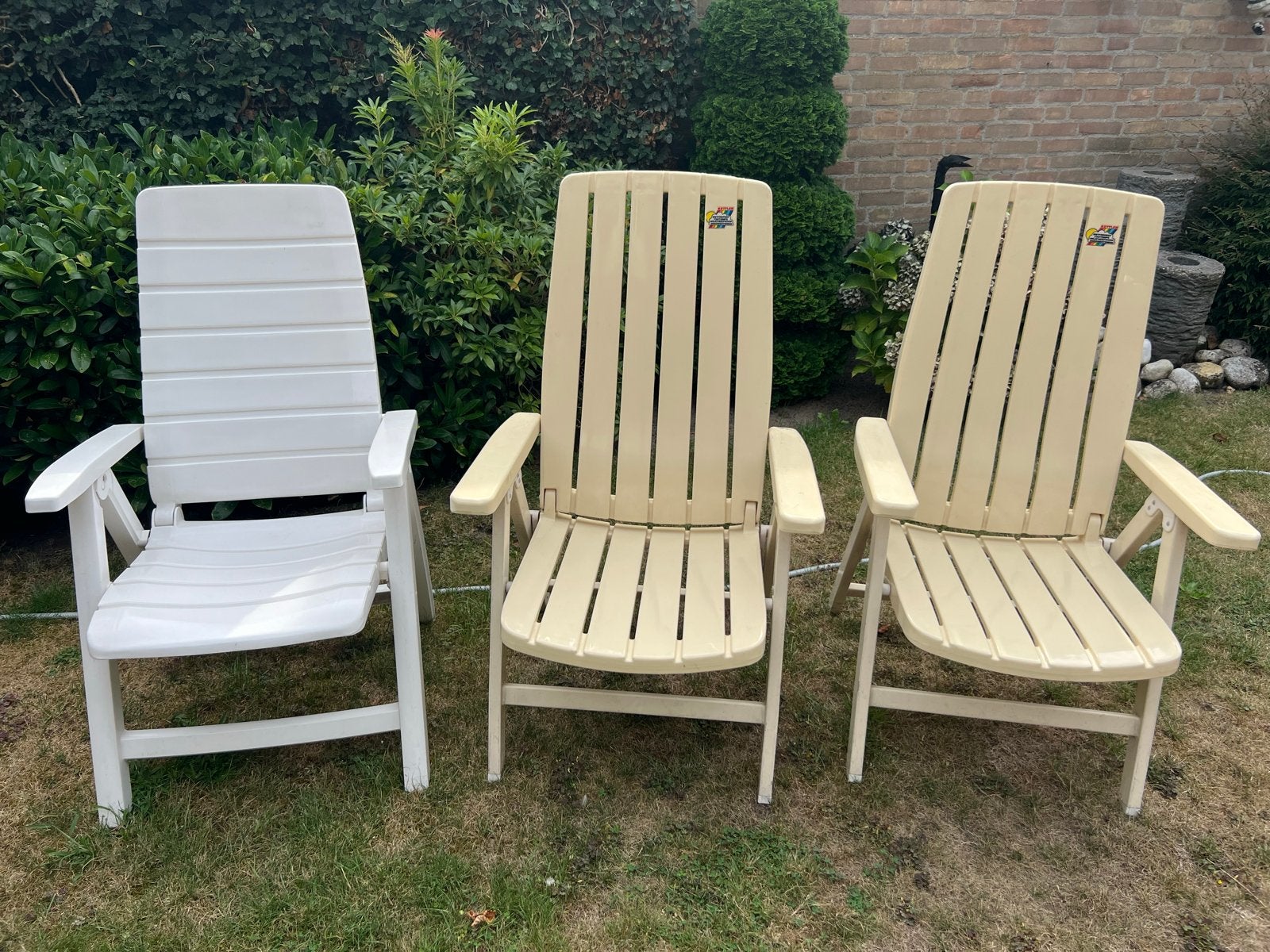 3 tuinstoelen (1 Hartman, 2 Kettler) met kussens, Tuin en Terras, Tuinstoelen, Ophalen, Gebruikt, Kunststof, Verstelbaar