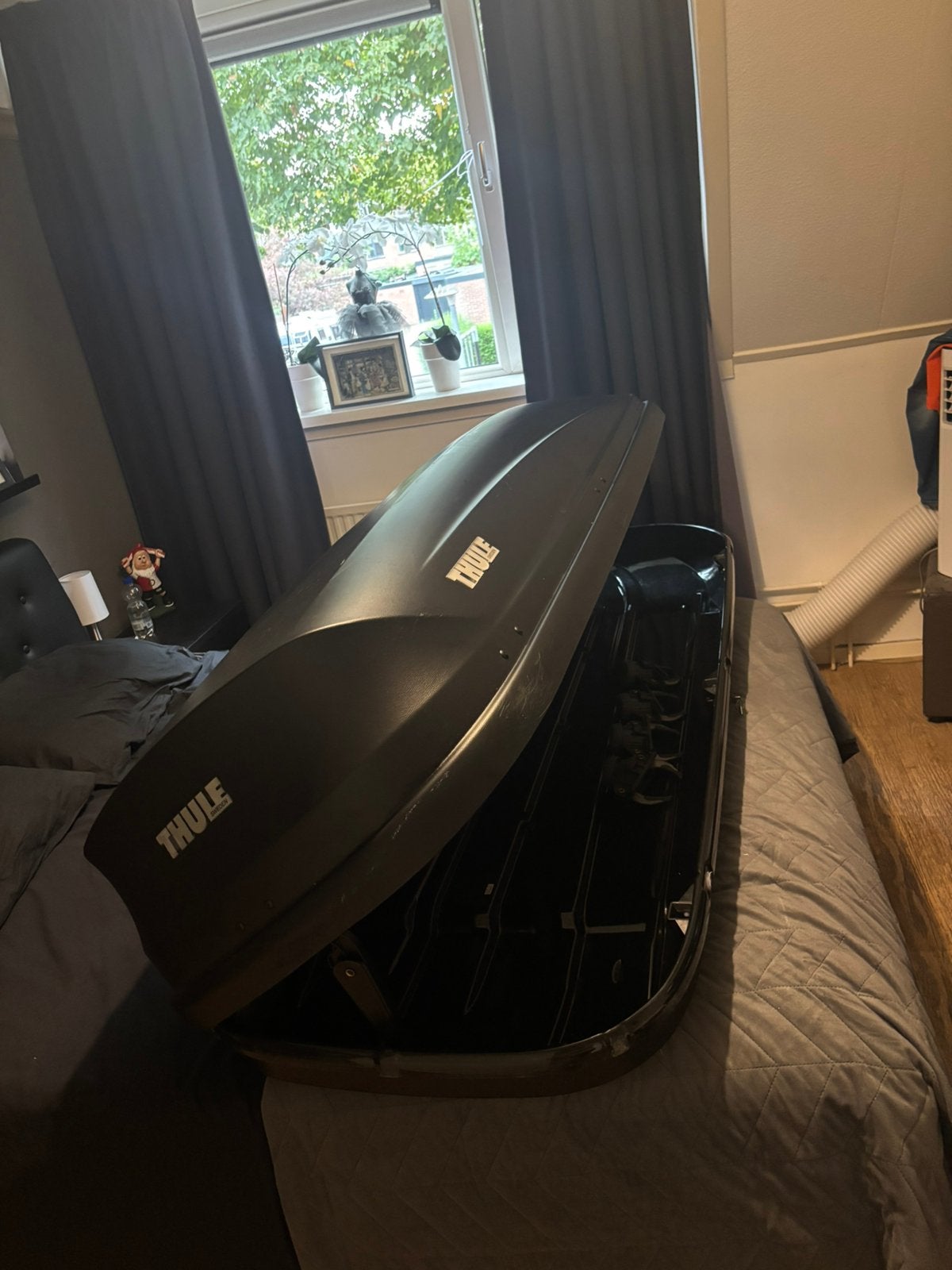 Thule dakkoffer 200 cm, Ophalen, Zo goed als nieuw