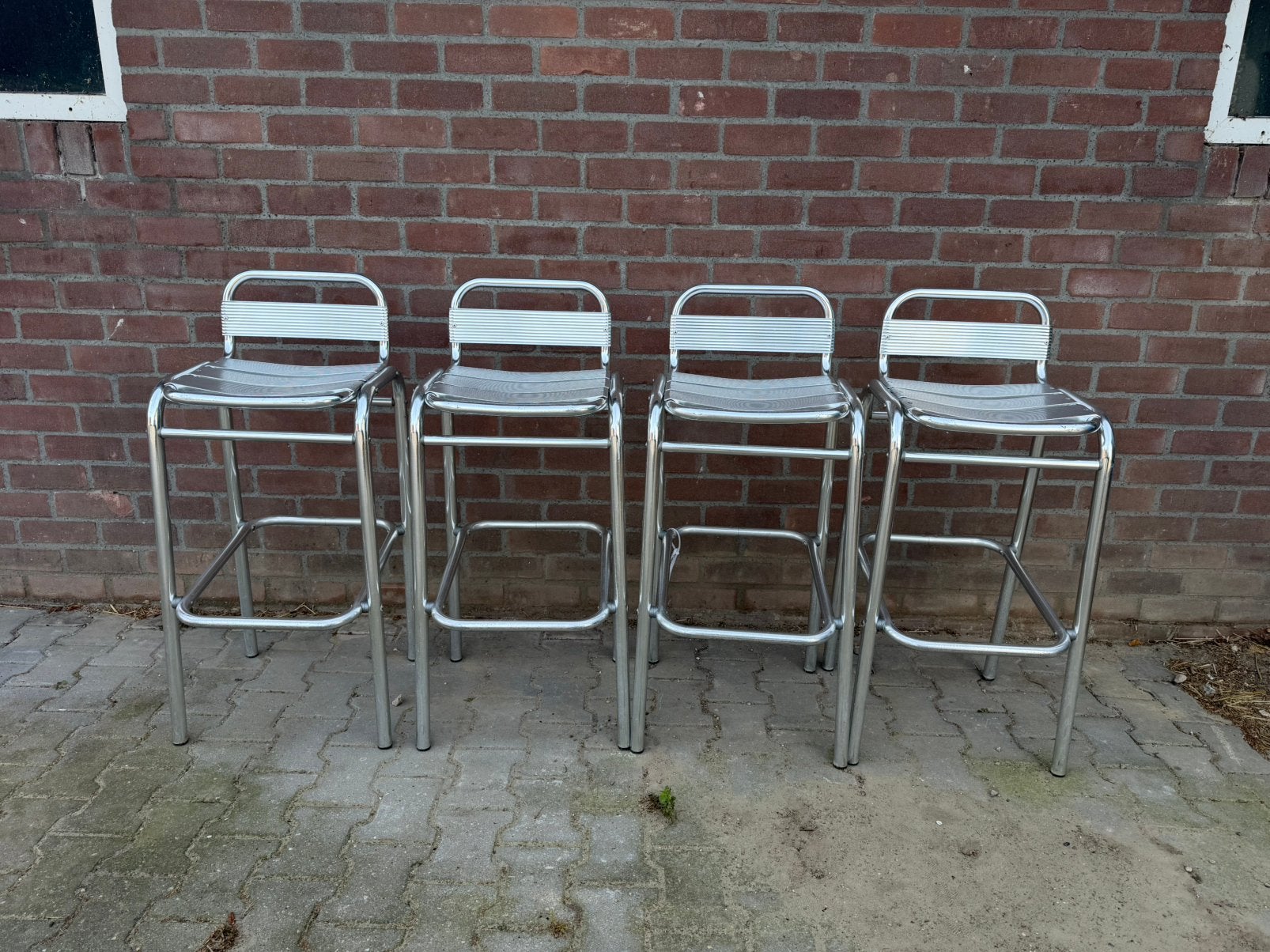 4x aluminium barkruk te koop, Huis en Inrichting, Met voetsteun, 60 tot 90 cm, Ophalen of Verzenden, Zo goed als nieuw