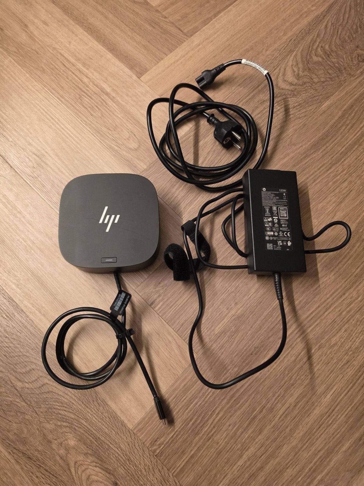 HP USB-C Dock G5 Essential - Dockingstation met voeding, Ophalen of Verzenden, Zo goed als nieuw, HP, Docking station