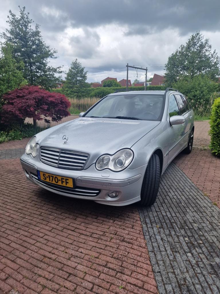Mercedes-Benz C-Klasse Combi 280 4MATIC V6 Automaat | 231 PK, Automaat, Automatische klimaatregeling, 1800 kg, Zwart