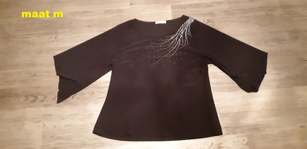 truitje met steentjes. zwart/grijs met schouders bloot, Kleding | Dames, Tops, Zwart, Zo goed als nieuw, Lange mouw, Ophalen