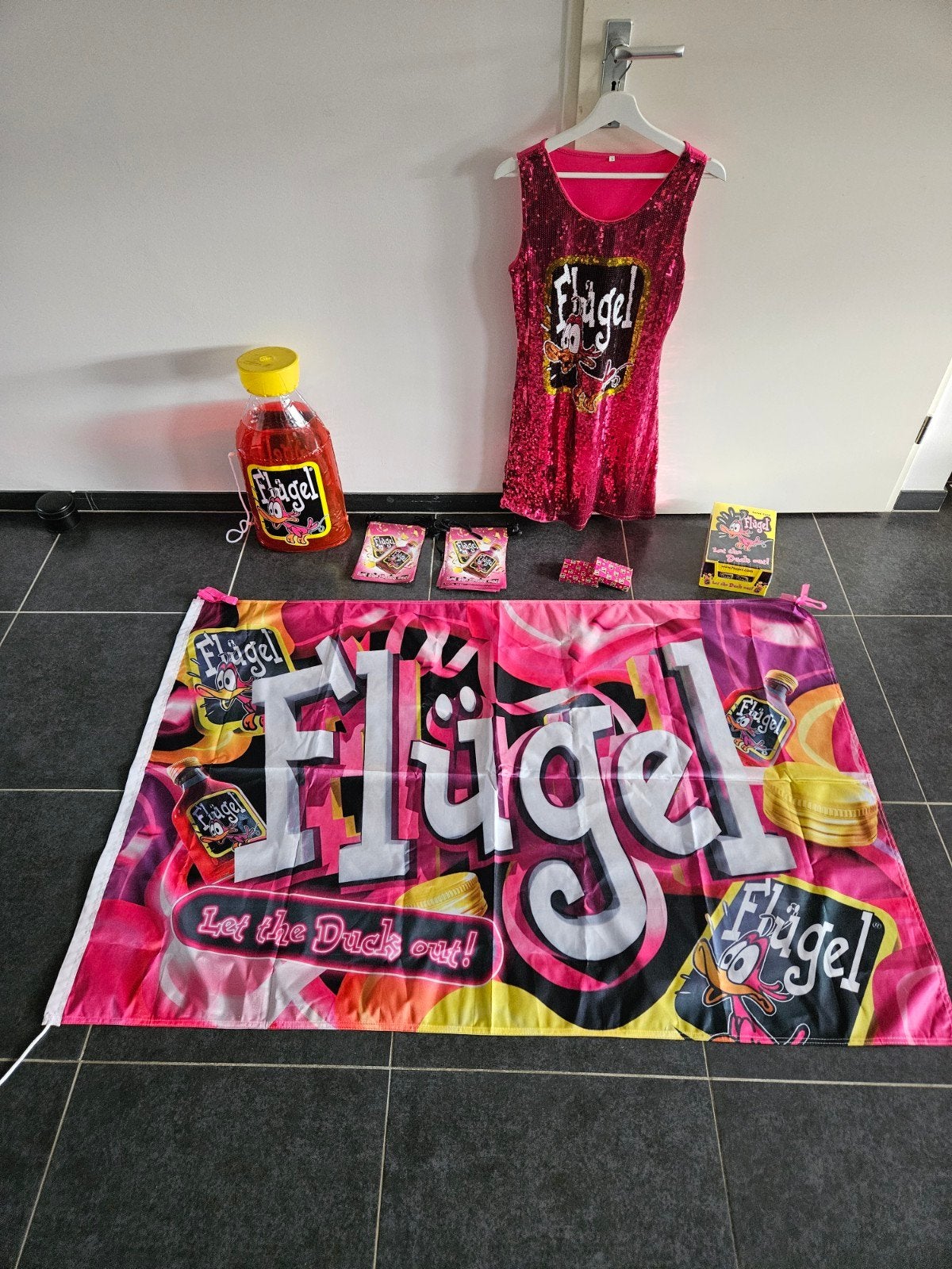 Flügel feestpakket - deels gebruikt, Ophalen, Zo goed als nieuw, Versiering