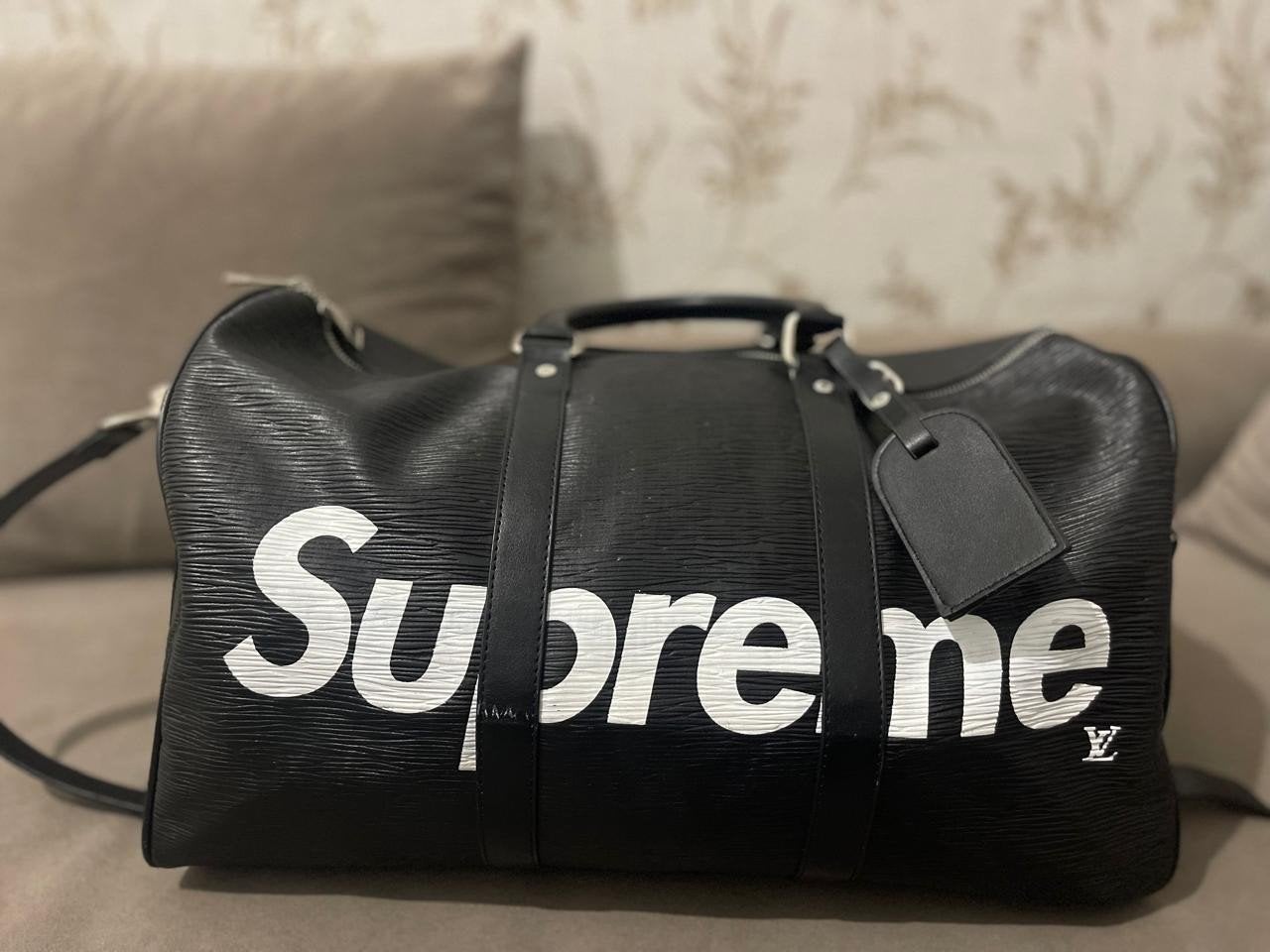 Louis Vuitton x Supreme Keepall Bandoulière 45 Zwart, Ophalen, 40 tot 60 cm, 20 tot 30 cm, Zwart