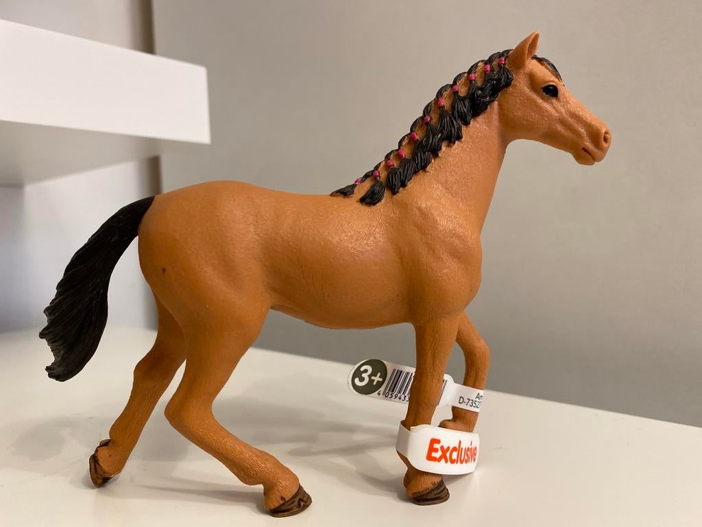 Schleich Exclusive English Thoroughbred Merrie ~ 72166, Verzamelen, Ophalen of Verzenden, Zo goed als nieuw, Paard, Beeldje of Figuurtje