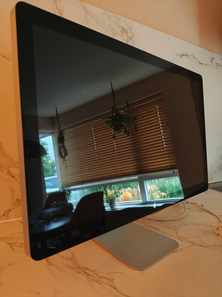 Apple Thunderbolt Display 27" + USB-C adapter, Ophalen, Thunderbolt, Gebruikt, IPS