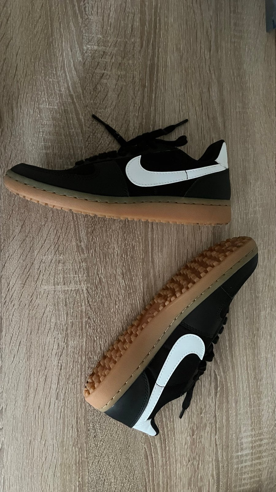 Nike Court Royale 2 Low sneakers - Zwart met witte swoosh, Ophalen, Zo goed als nieuw, Zwart, Sneakers of Gympen