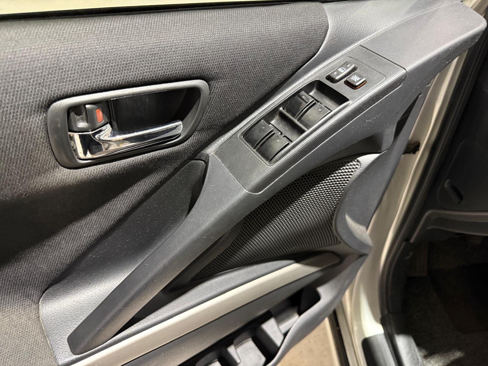 Toyota Corolla Verso 1.8 VVT-i Sol // AIRCO // TREKHAAK //, 1330 kg, Gebruikt, Zwart, 4 cilinders