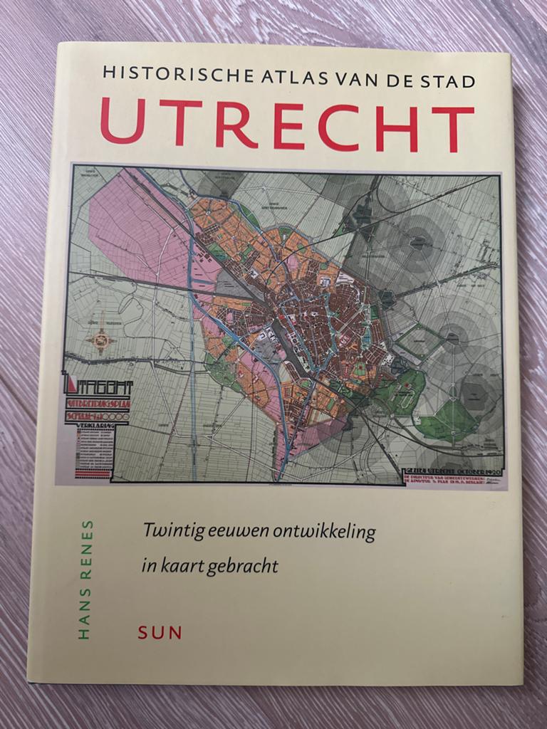 Historische Atlas van de Stad Utrecht - Hans Renes, Ophalen, Overige atlassen, 2000 tot heden, Zo goed als nieuw