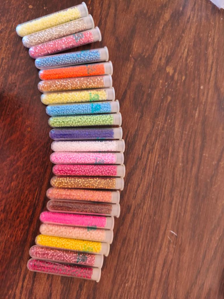 Buisjes met leuke kraaltjes, Ophalen of Verzenden