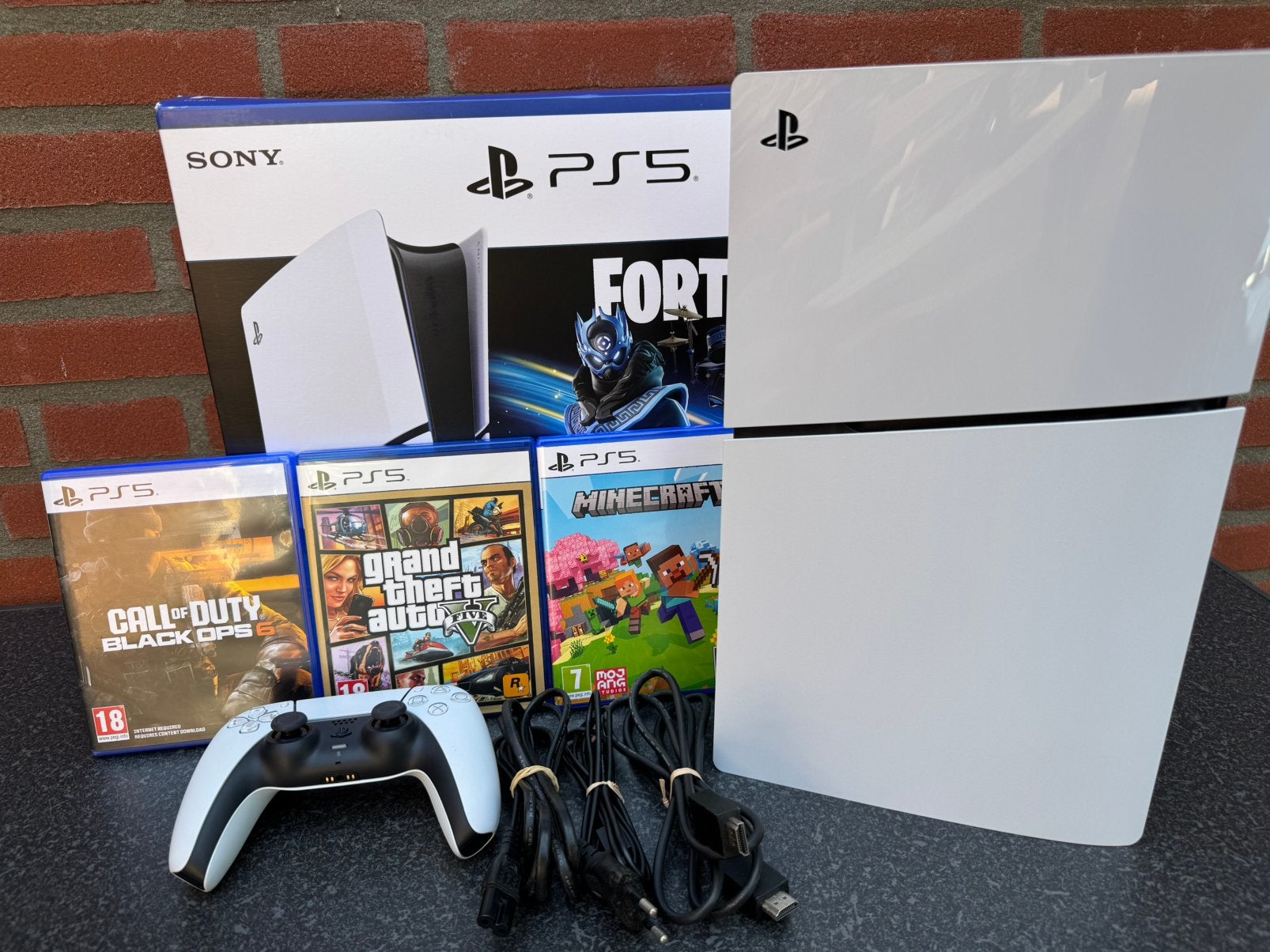 Sony Playstation 5 slim disk console met 3 games, Ophalen, Zo goed als nieuw